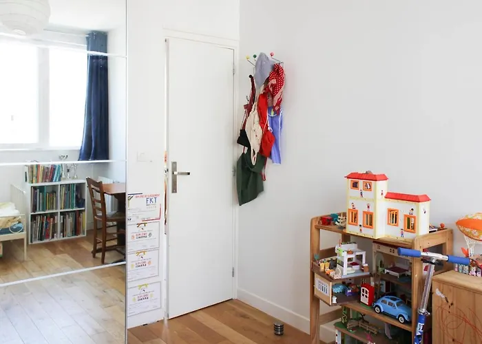Spacious Bright 70m Family Paris